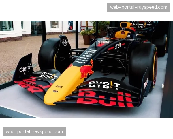 维斯塔潘保留实力侧重数据收集，红牛单圈速度未进前三引关注