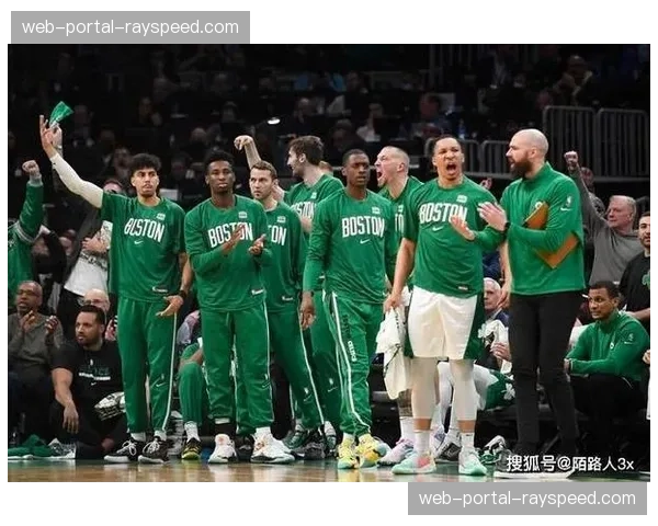 半场战报：凯尔特人三分球20中4，客场暂时落后尼克斯12分