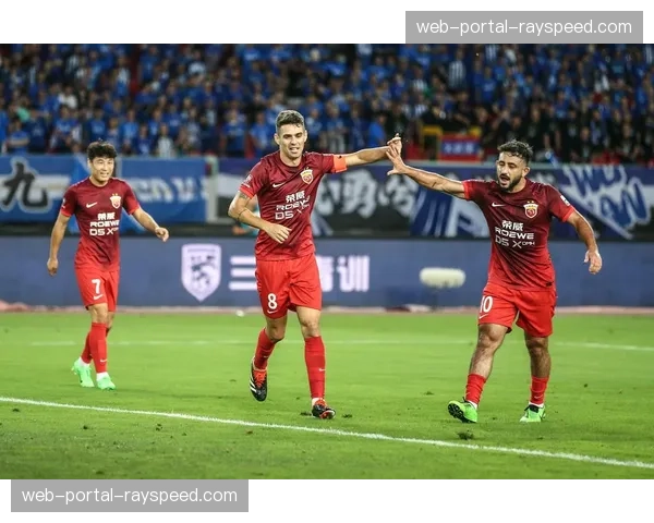 球迷组织发起“可负担足球”运动，呼吁监管机构干预不断上涨的转播订阅费