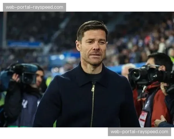 权威记者确认,哈维-阿隆索下赛季将继续执教勒沃库森