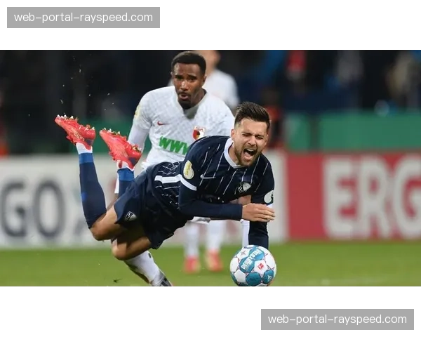 欧战资格争夺白热化:弗赖堡战平门兴,错失进入前六良机 欧战资格争夺白热化:弗赖堡战平门兴,错失进入前六良机